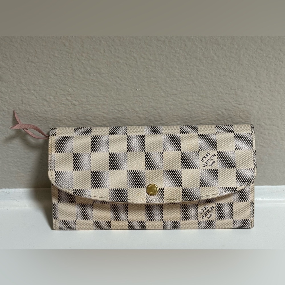 Louis Vuitton Beige and Navy Checkered Wallet (pink inside) Like new/used twice!